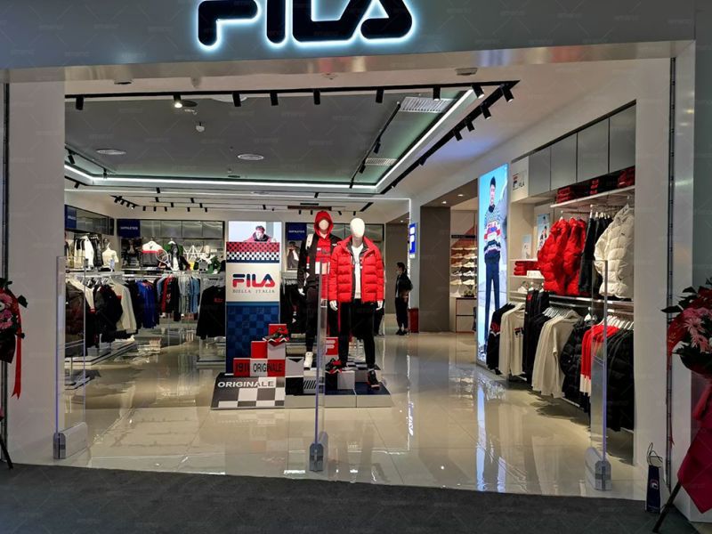 A loja da marca de roupas FILA instala o dispositivo anti-roubo sonoro e magnético AM9800