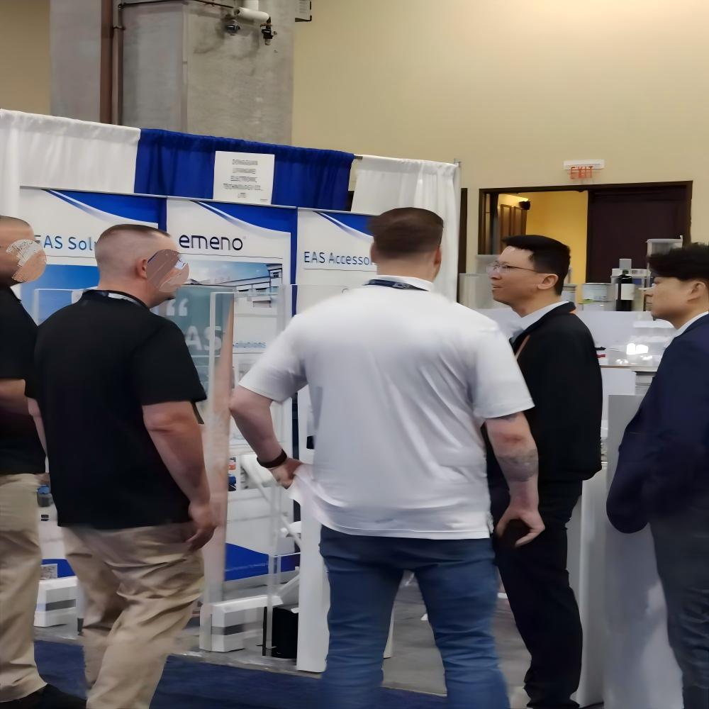 A Lifangmei esteve presente no estande da NRF durante três dias. A Lifangmei observou as três preocupações mais urgentes dos clientes norte-americanos.